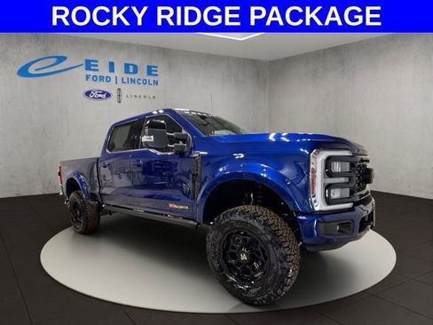 New 2026 Ford F250 Lariat w/ Black Appearance Package AWD/4WD image 1