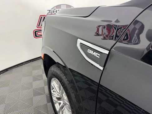 Used 2022 GMC Yukon XL SLT image 25