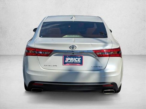 Used 2016 Toyota Avalon Limited image 7