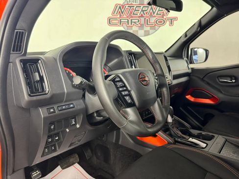Used 2025 Nissan Frontier PRO-4X w/ Pro Convenience Package AWD/4WD image 10