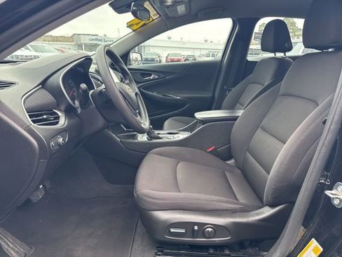 Used 2024 Chevrolet Malibu LT image 15
