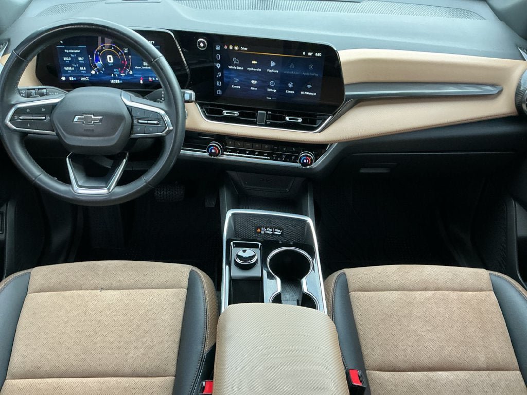 Used 2025 Chevrolet Equinox ACTIV w/ Safety and Technology Package AWD/4WD image 11