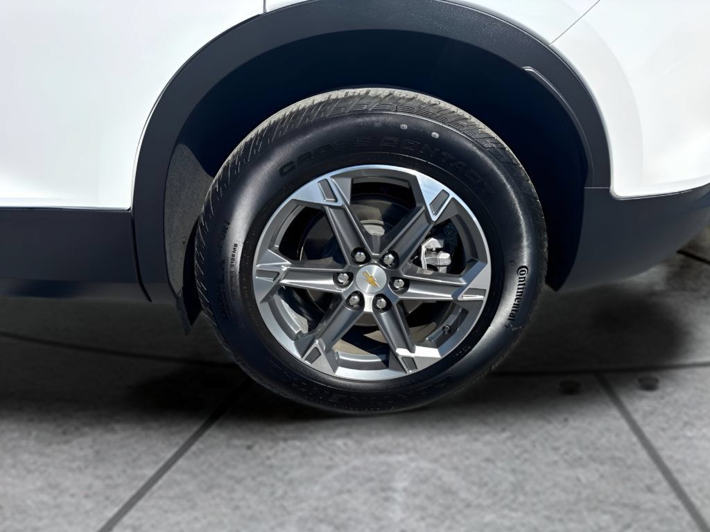 Used 2025 Chevrolet Blazer LT AWD/4WD image 25