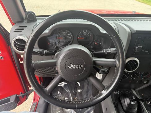 Used 2008 Jeep Wrangler X AWD/4WD image 14
