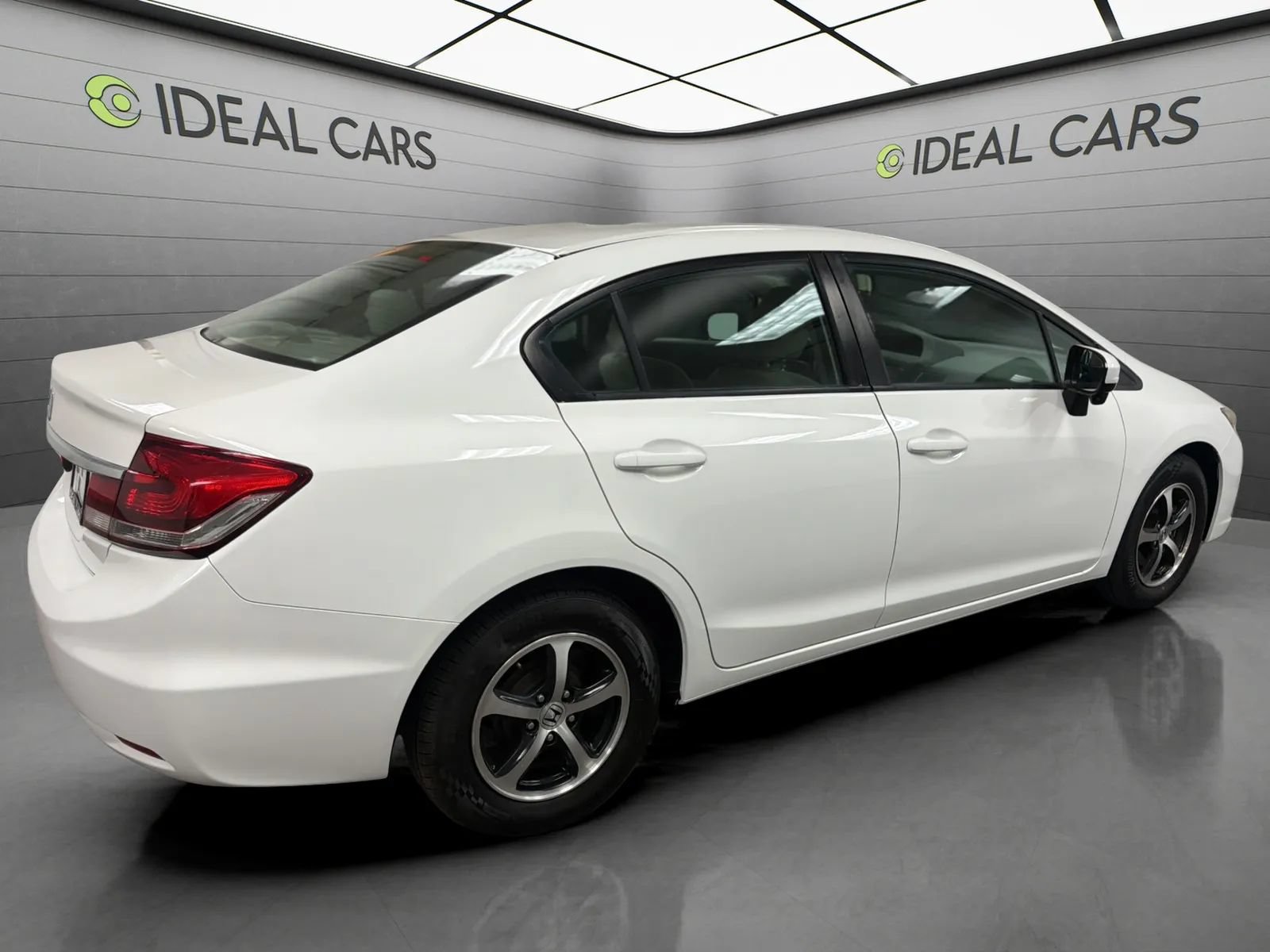 Used 2015 Honda Civic SE image 5