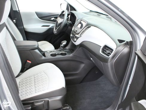 Used 2024 Chevrolet Equinox LS FWD image 27