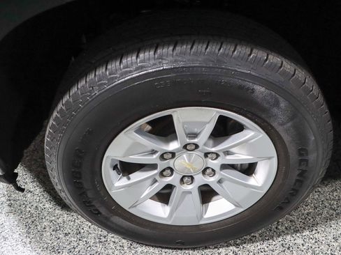 Used 2020 Chevrolet Silverado 1500 LT w/ Trailering Package image 11