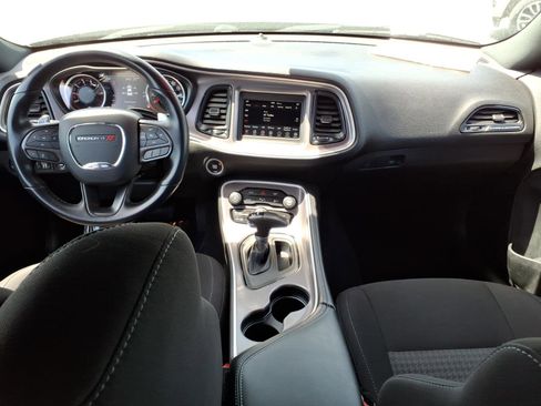 Used 2022 Dodge Challenger GT AWD/4WD image 12