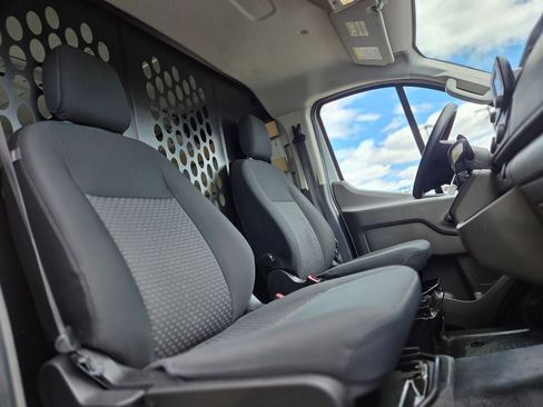 Used 2025 Ford Transit 250 Low Roof w/ Exterior Upgrade Package RWD image 29