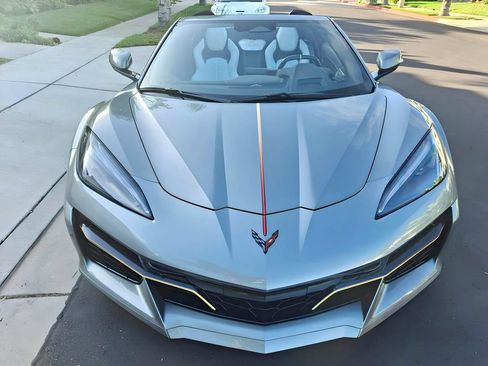 Used 2024 Chevrolet Corvette Z06 RWD image 6