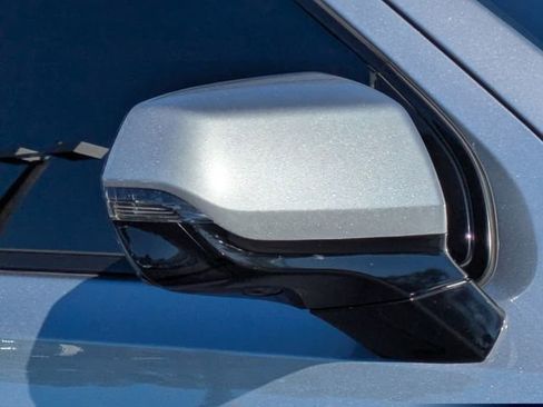 Used 2024 GMC Yukon AT4 w/ Technology Package image 12