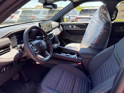 New 2026 Ford Explorer ST-Line AWD/4WD image 9