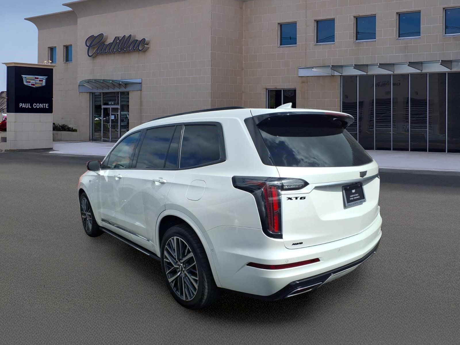 Used 2024 Cadillac XT6 Sport w/ Technology Package AWD/4WD image 6
