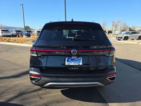 New 2026 Volkswagen Taos SE AWD/4WD image 5