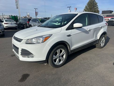 Used 2015 Ford Escape SE image 8