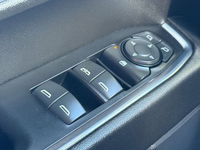 Used 2022 Chevrolet Silverado 1500 LT AWD/4WD image 25