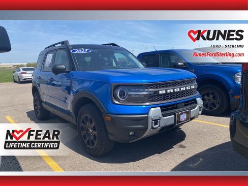 Used 2025 Ford Bronco Sport Badlands AWD/4WD image 1
