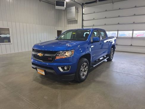 Used 2019 Chevrolet Colorado Z71 AWD/4WD image 4
