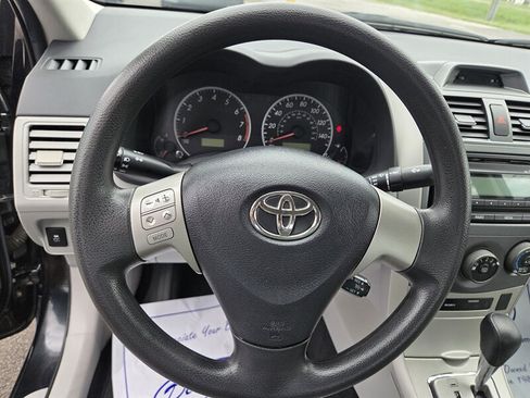 Used 2012 Toyota Corolla LE FWD image 14