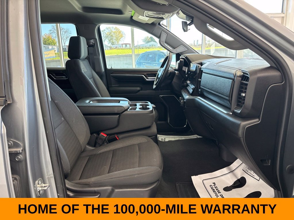 Used 2024 Chevrolet Silverado 1500 LT AWD/4WD image 25