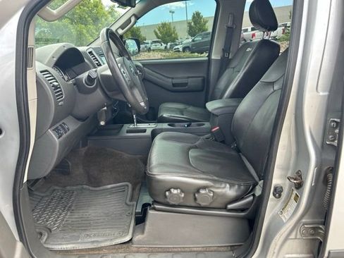 Used 2014 Nissan Xterra PRO-4X w/ Pro-4x Leather Package AWD/4WD image 12