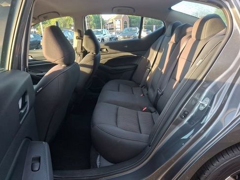 Used 2025 Nissan Altima 2.5 SV FWD image 10