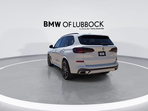 New 2026 BMW X5 xDrive40i w/ M Sport Package AWD/4WD image 7