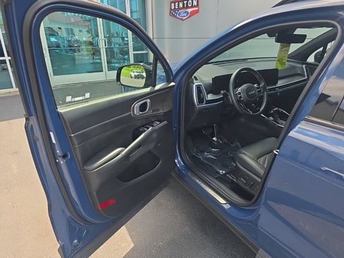 Used 2024 Kia Sorento SX AWD/4WD image 10