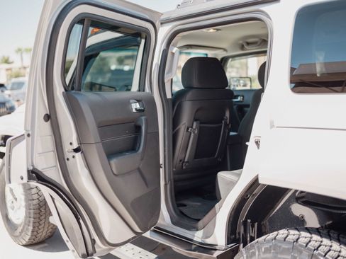 Used 2006 HUMMER H3 AWD/4WD image 11