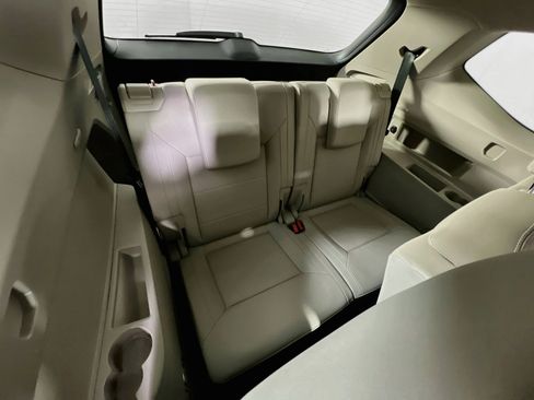 Used 2023 Volkswagen Atlas SE image 31