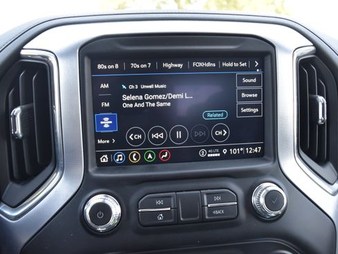 Used 2021 GMC Sierra 1500 SLT w/ SLT Premium Plus Package AWD/4WD image 20