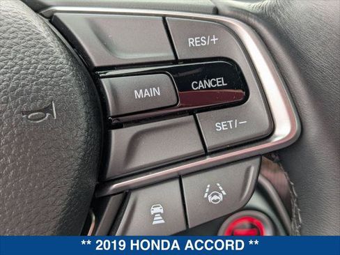 Used 2019 Honda Accord Sport image 15