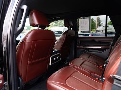 Used 2024 Ford Expedition Limited AWD/4WD image 22