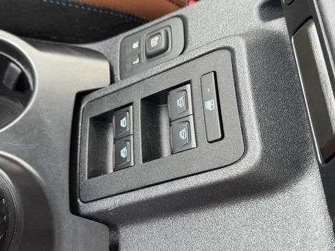 Used 2024 Ford Bronco Outer Banks image 19