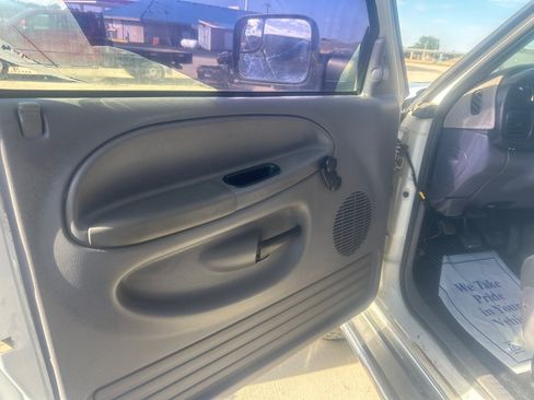 Used 2001 Dodge Ram 2500 Truck 4x4 Quad Cab image 9
