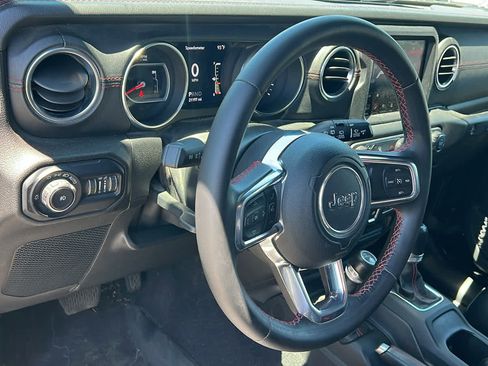 Used 2020 Jeep Wrangler Rubicon w/ Quick Order Package 28Y AWD/4WD image 10