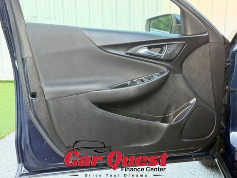 Used 2016 Chevrolet Malibu LT FWD image 11