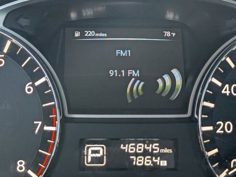 Used 2013 Nissan Altima 2.5 SV image 12