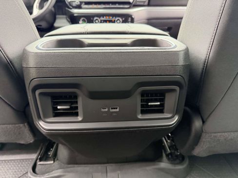 Used 2024 Chevrolet Silverado 1500 RST AWD/4WD image 15