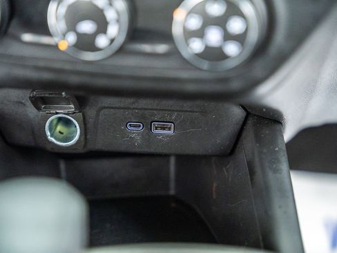 Used 2025 Chevrolet Trax LS FWD image 22