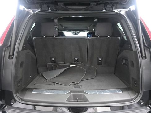 Used 2024 Cadillac Escalade Premium Luxury AWD/4WD image 26