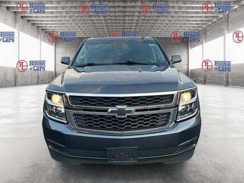 Used 2019 Chevrolet Suburban LT AWD/4WD image 2