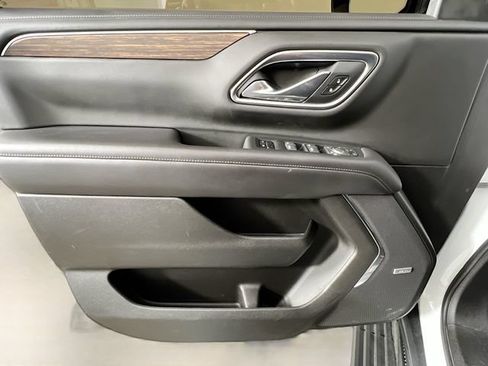 Used 2021 Chevrolet Tahoe High Country w/ Premium Package AWD/4WD image 34