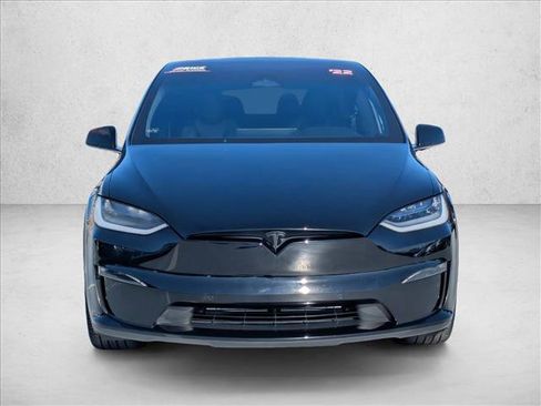 Used 2022 Tesla Model X image 2