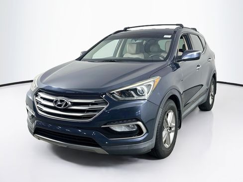 Used 2017 Hyundai Santa Fe Sport FWD image 1