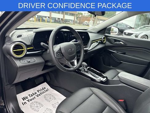 Used 2025 Chevrolet Trax ACTIV w/ Driver Confidence Package FWD image 43