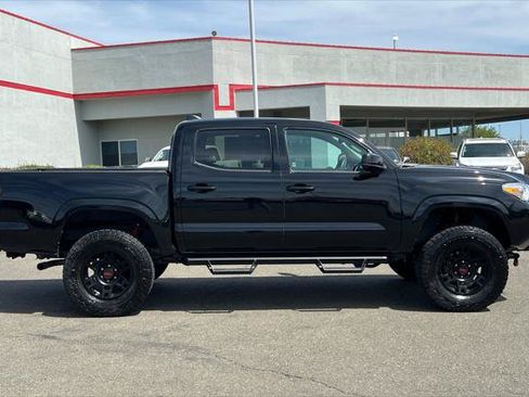 Certified 2022 Toyota Tacoma SR AWD/4WD image 6