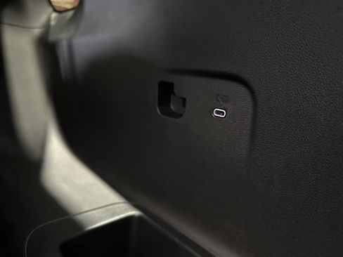 New 2026 Chevrolet Traverse LT w/ Midnight/Sport Edition image 39