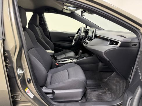 Used 2020 Toyota Corolla SE FWD image 29