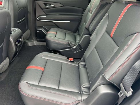New 2026 Chevrolet Traverse RS image 17
